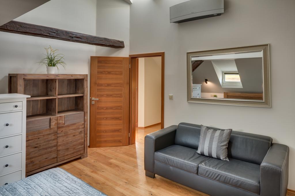Michalska - Old Town Apartment Прага Екстер'єр фото